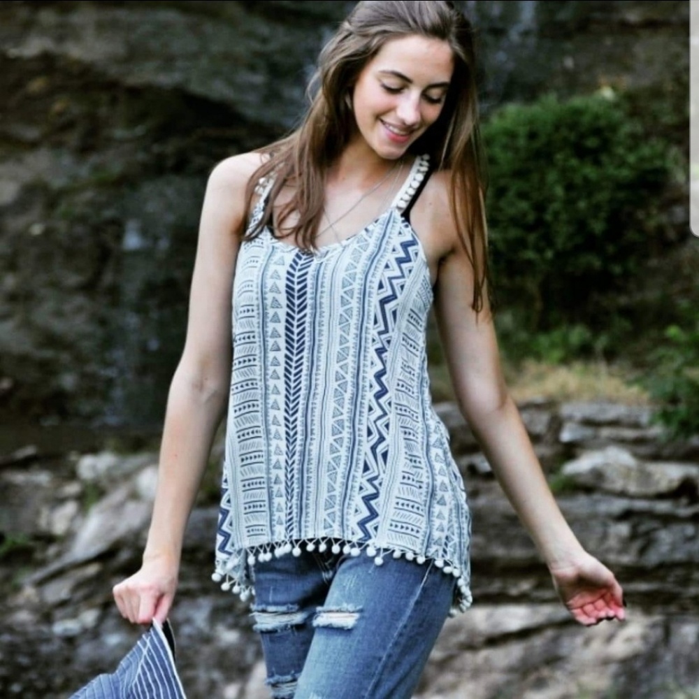 RELISTED Loveriche pompom Aztec print tank - Picture 3 of 6